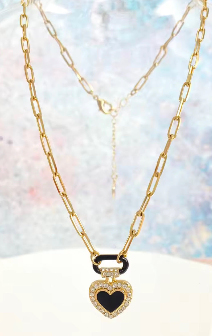 Enamel heart gold plated pendant necklace