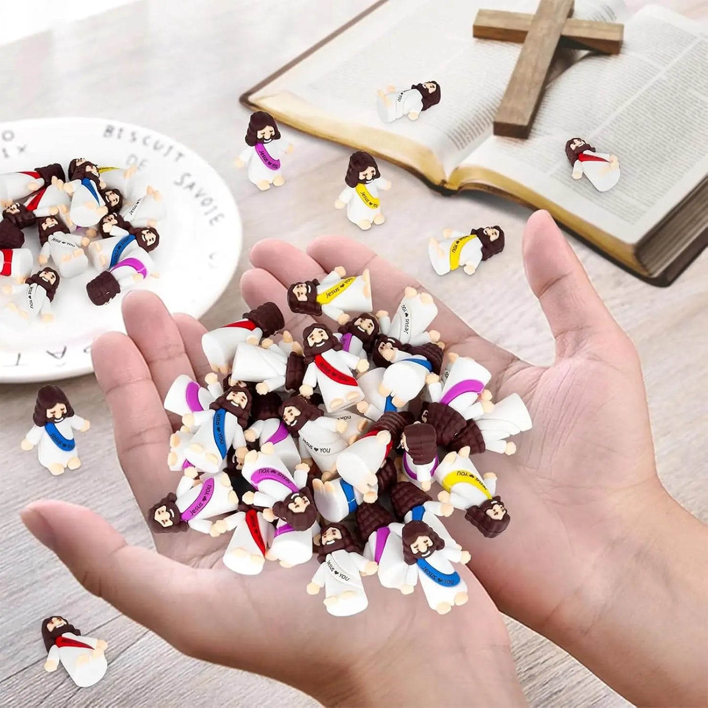 Mini Jesus “Loves You” Figures